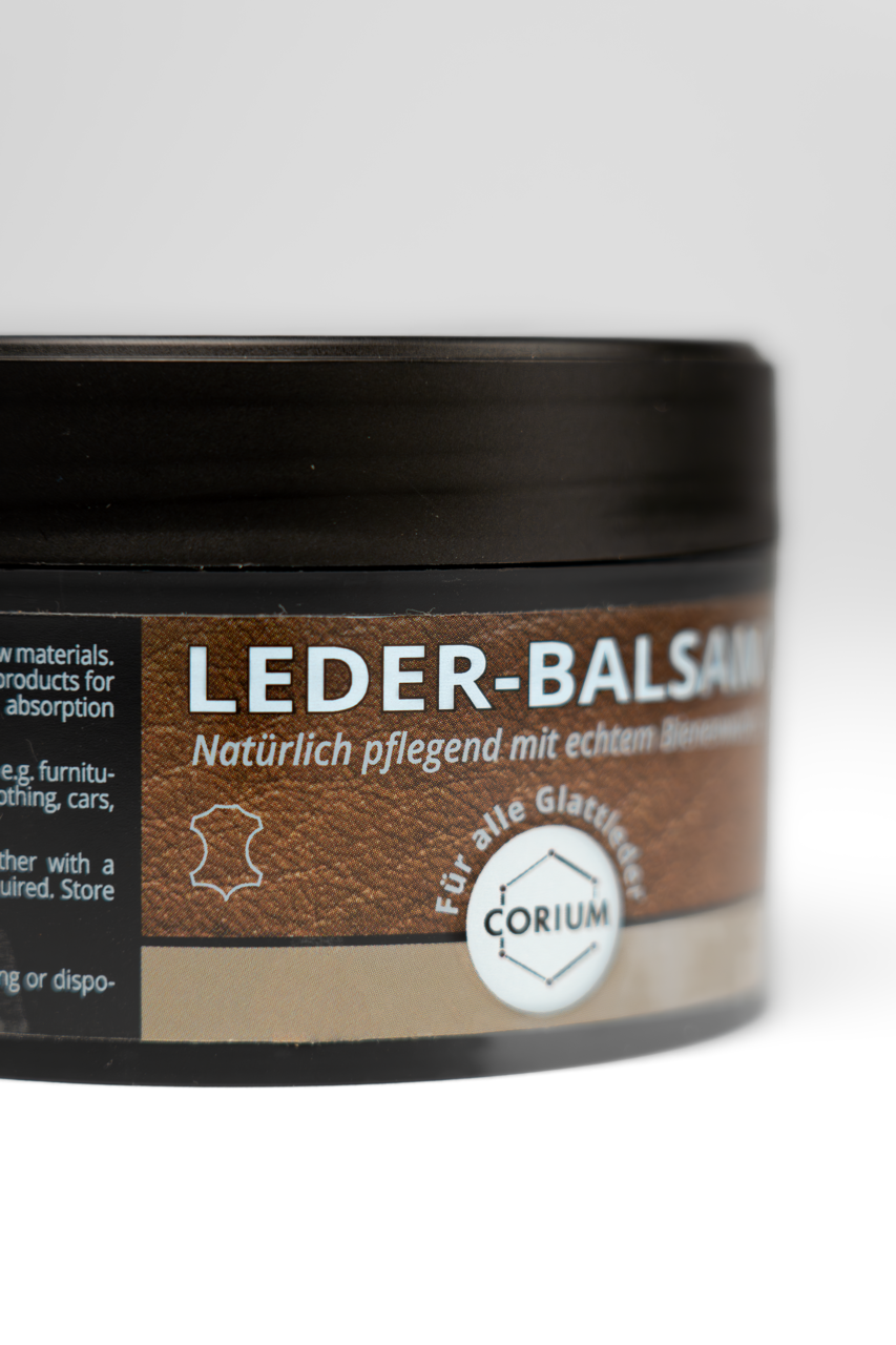 Lederbalsam mit Bienenwachs